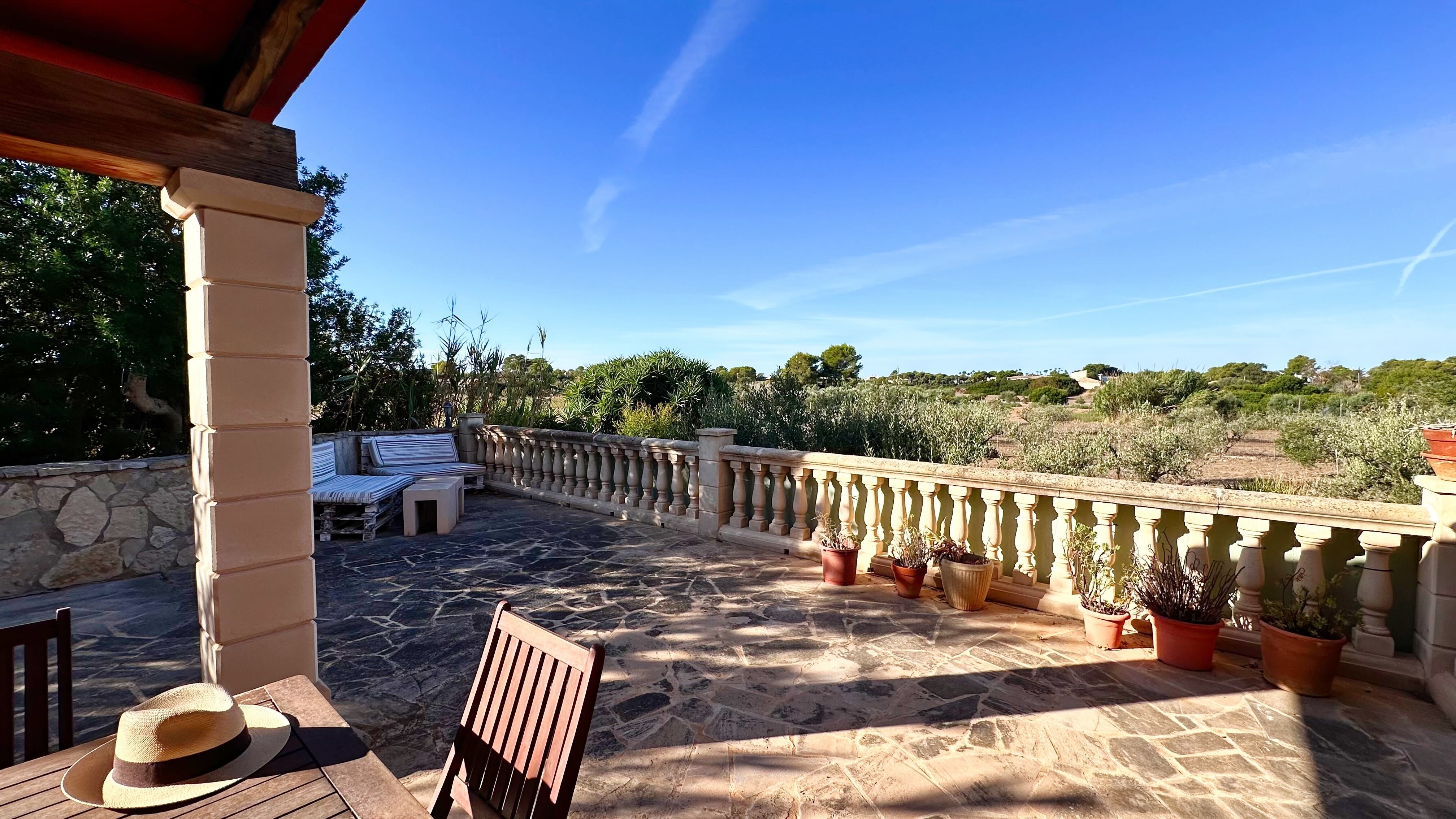 Chalet de 3 dormitorios con piscina en Baleares – Foto 24