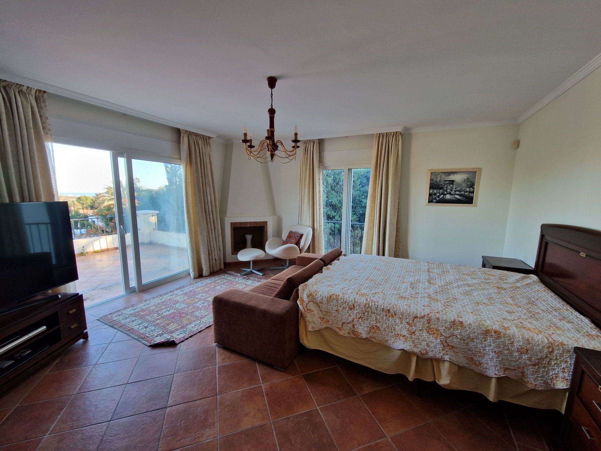 6 Bedroom Villa in Marbella - Photo 20