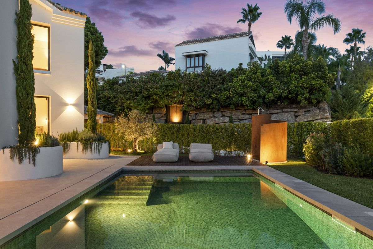 4 Bedroom Villa in Benahavís - Фото 30