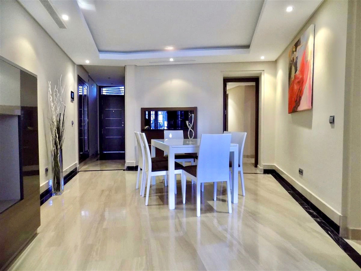 3 Bedroom Penthouse in Estepona - Foto 3
