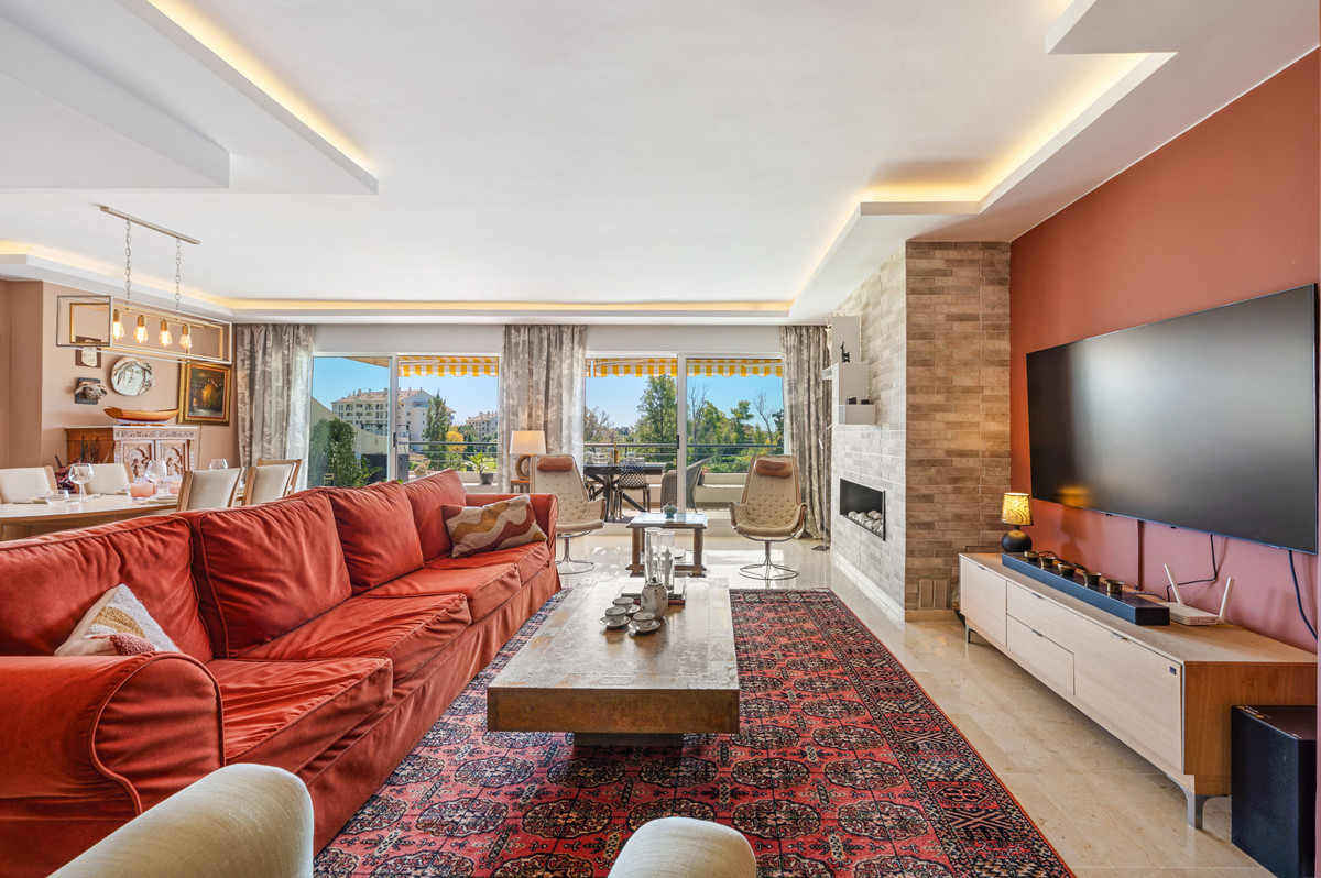 4 Bedroom Apartment in San Pedro de Alcántara - Photo 41