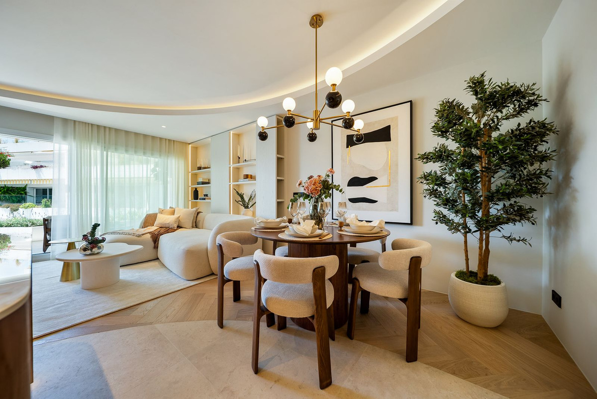 3 Bedroom Apartment in Marbella - Photo 6