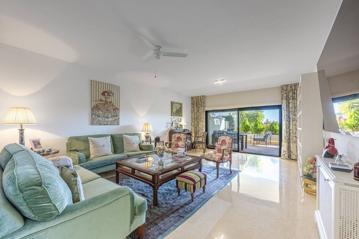 3 Bedroom Apartment in Benahavís - Foto 4