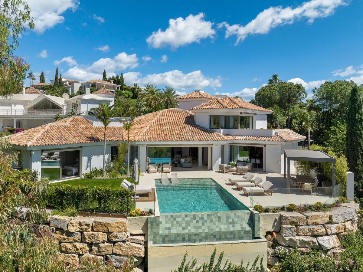Villa in Benahavis