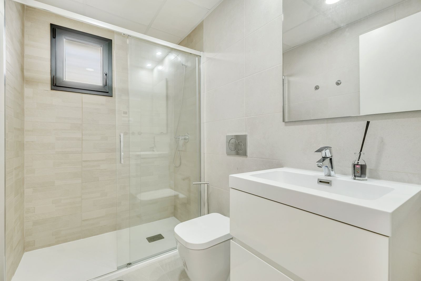 Apartamento com 3 quartos com piscina em Alicante, Espanha – Foto 27