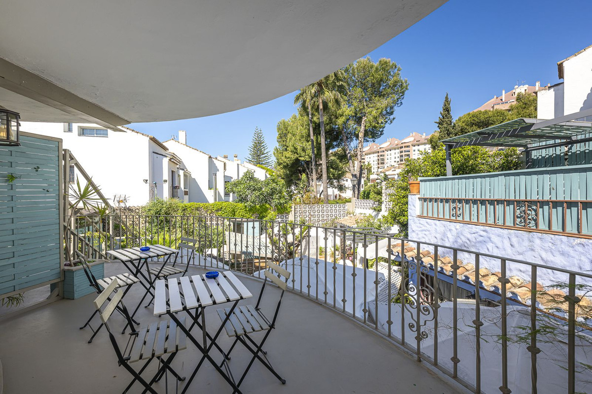 12 Bedroom Villa in Marbella - Photo 53