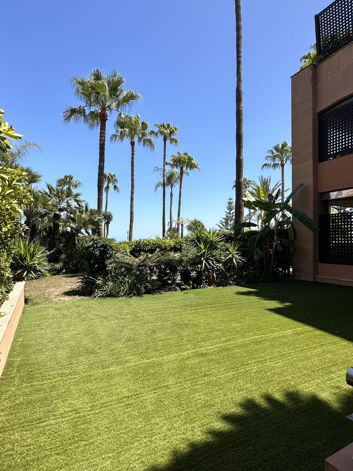 2 Bedroom Apartment in Marbella - Photo 31