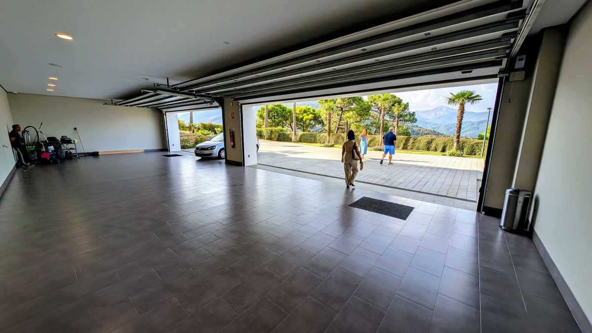 7 Bedroom Villa in Benahavís - Фото 32