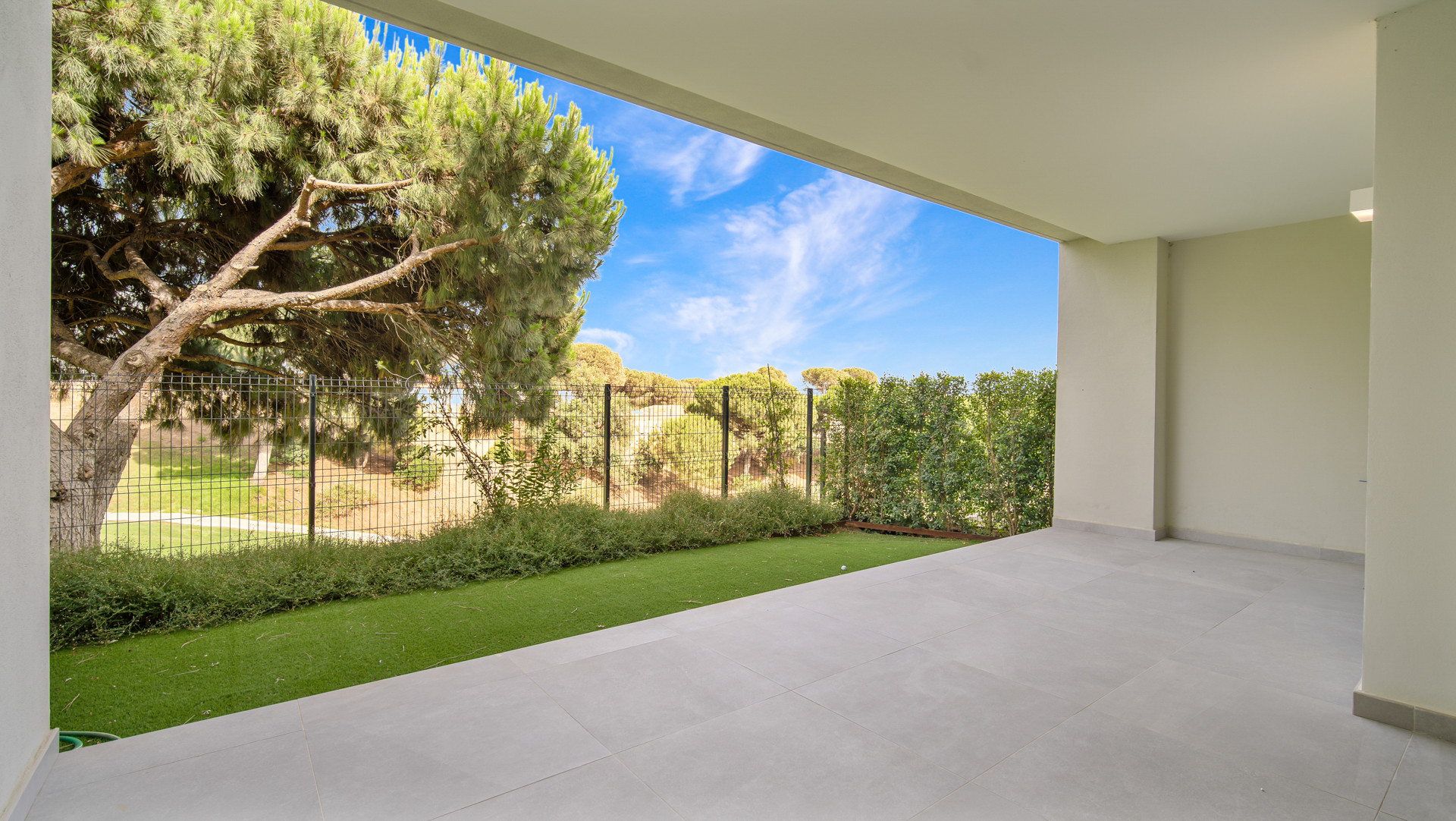3 Bedroom Townhouse in Marbella - Photo 26
