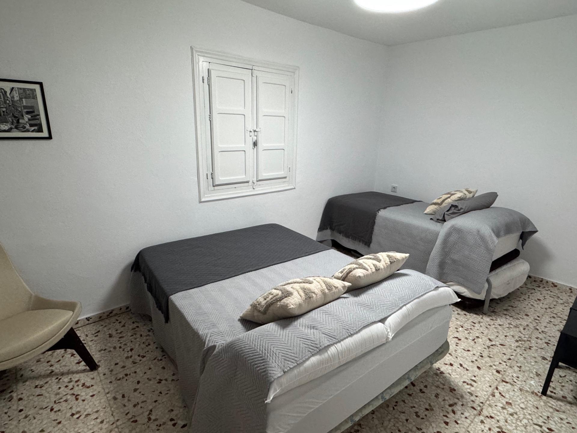 4 Bedroom Villa in Estepona - Photo 10