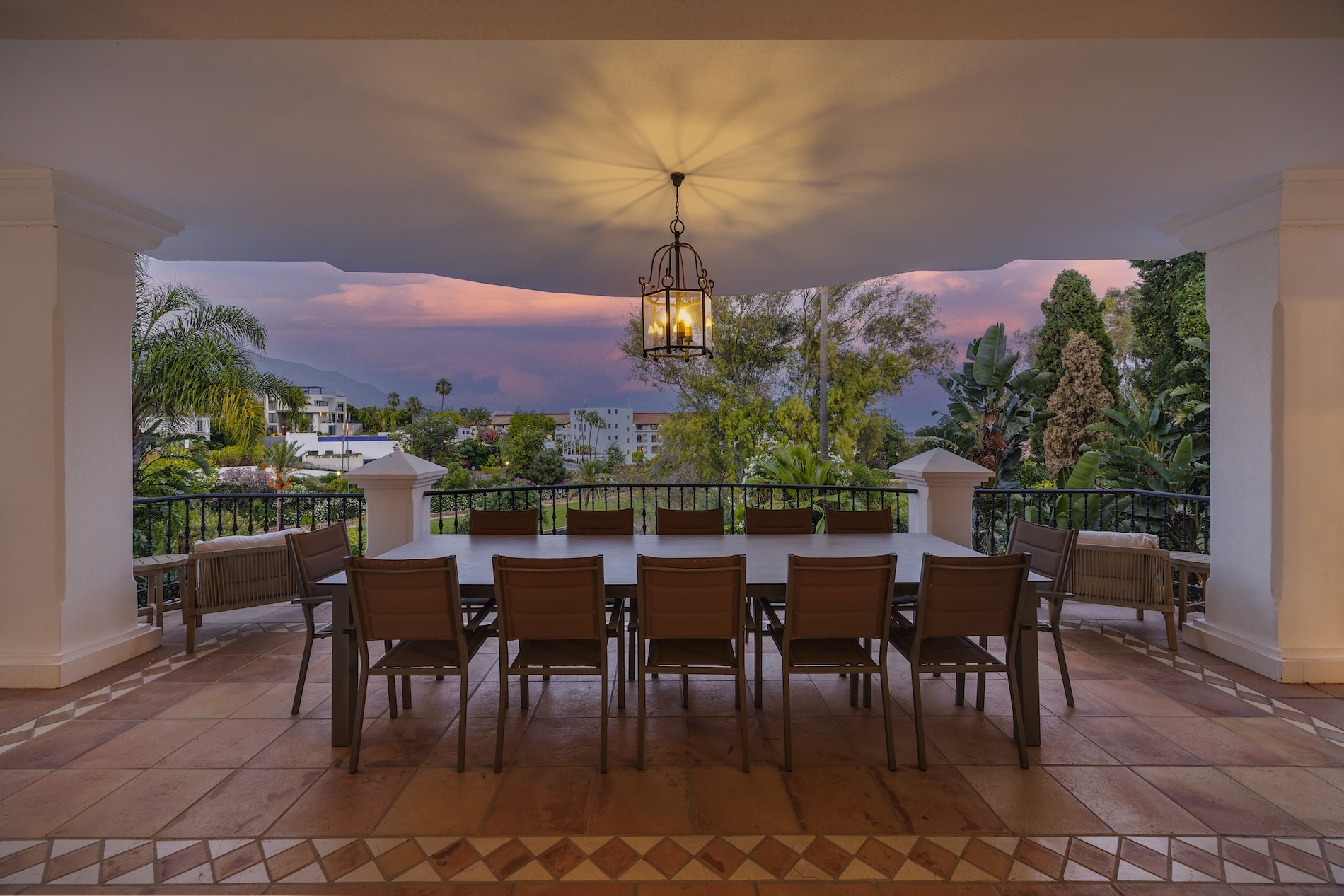 8 Bedroom Villa in Benahavís - Фото 40