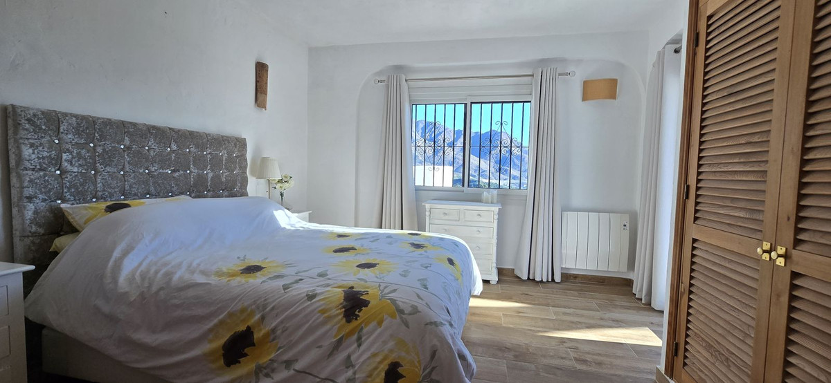4 Bedroom Country house in Casares - Foto 15