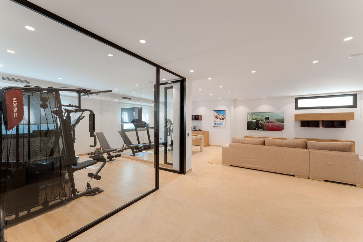 5 Bedroom Villa in Marbella - Foto 26