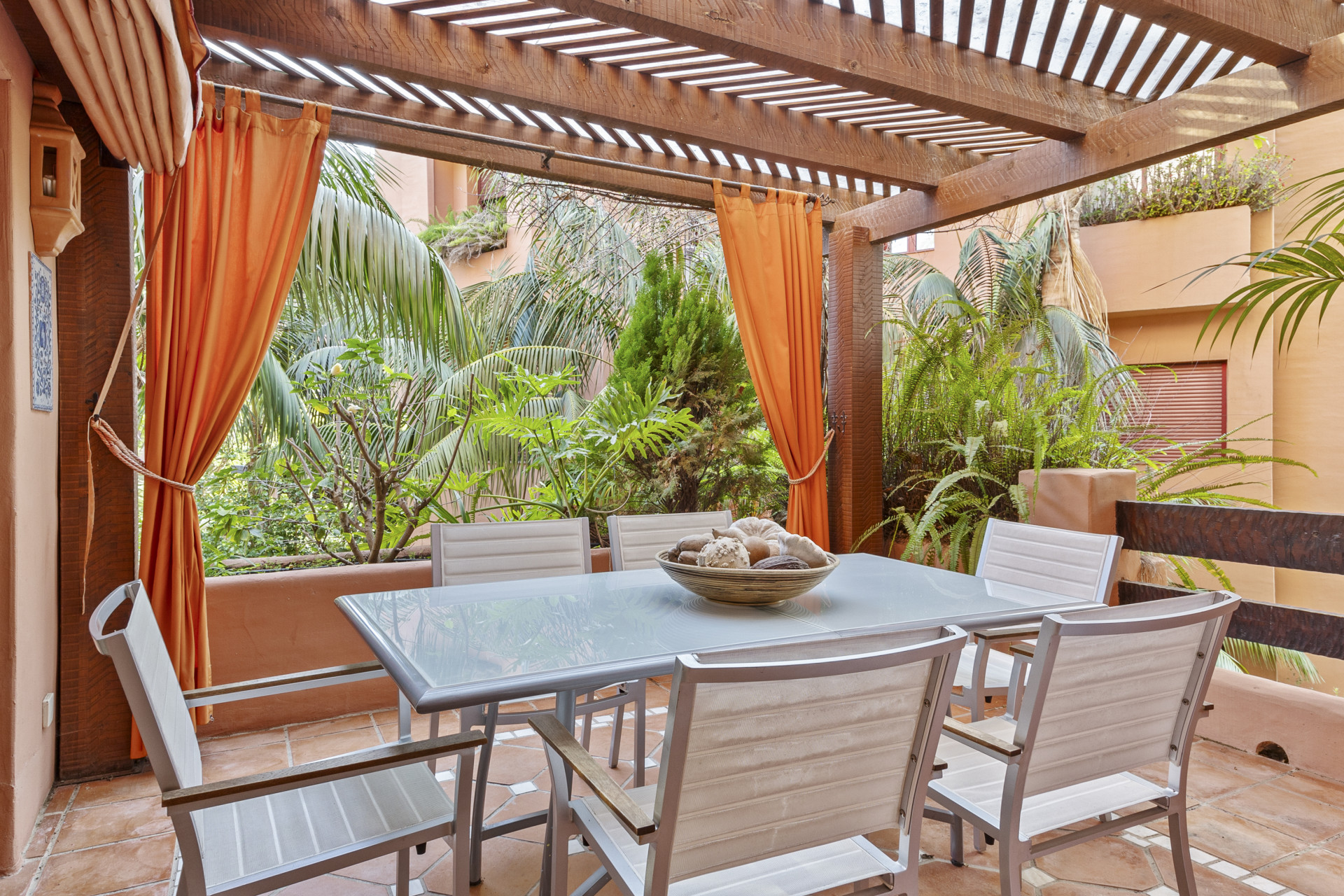3 Bedroom Apartment in Marbella - Photo 18