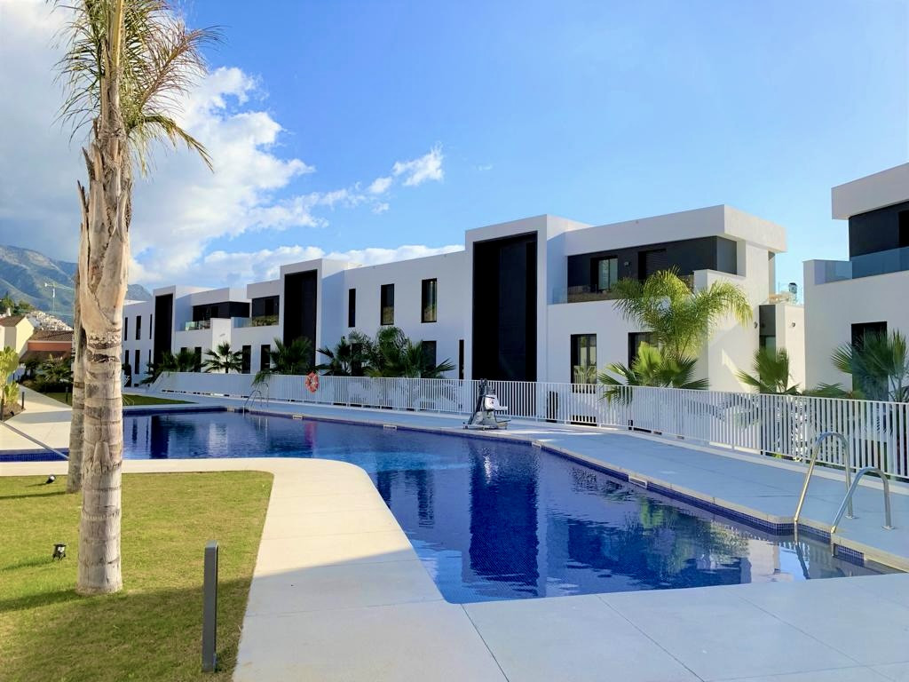 3 Bedroom Apartment in Marbella - Photo 7