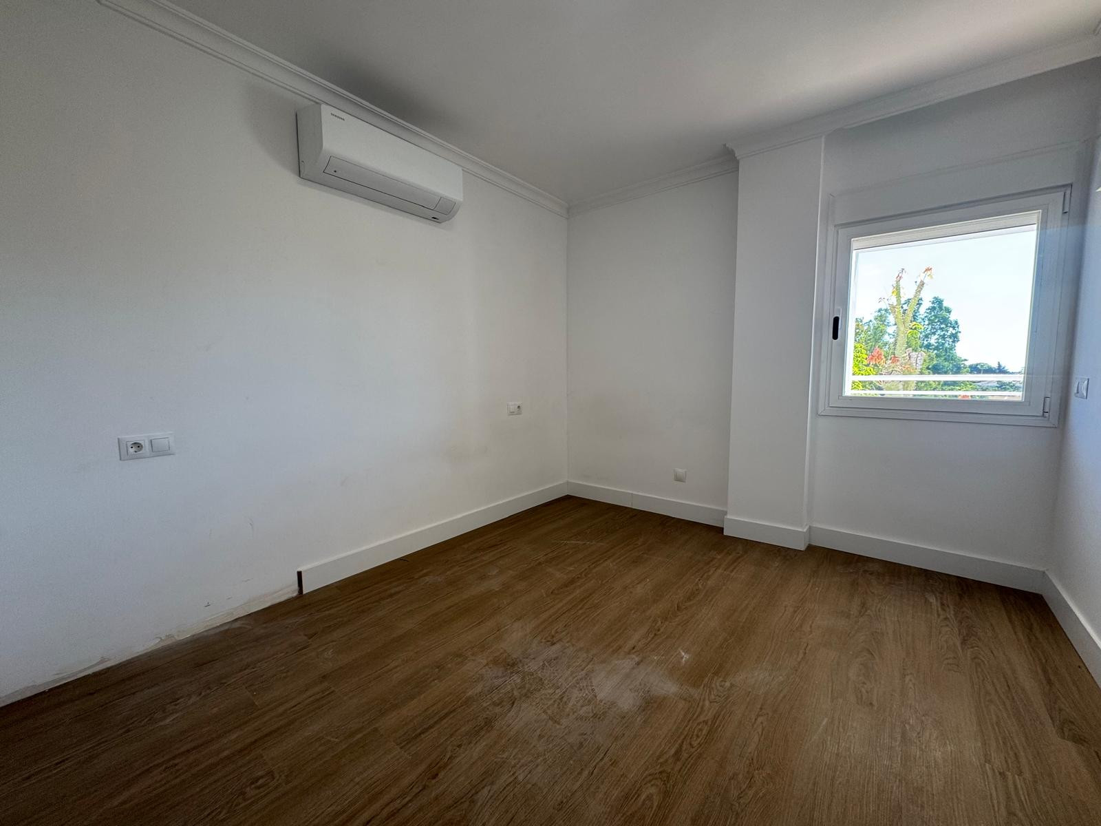 2 Bedroom Apartment in Estepona - Photo 16