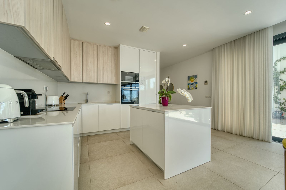 3 Bedroom Townhouse in Casares - Photo 4