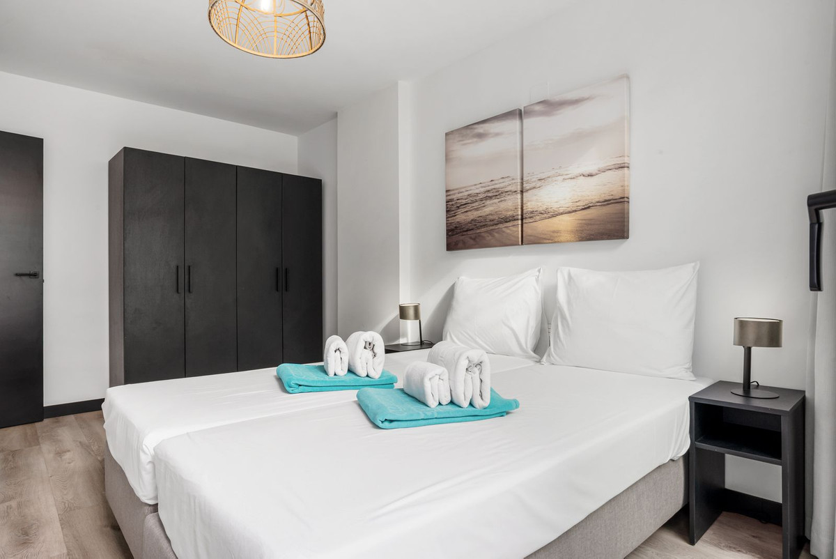 2 Bedroom Apartment in Mijas - Photo 14