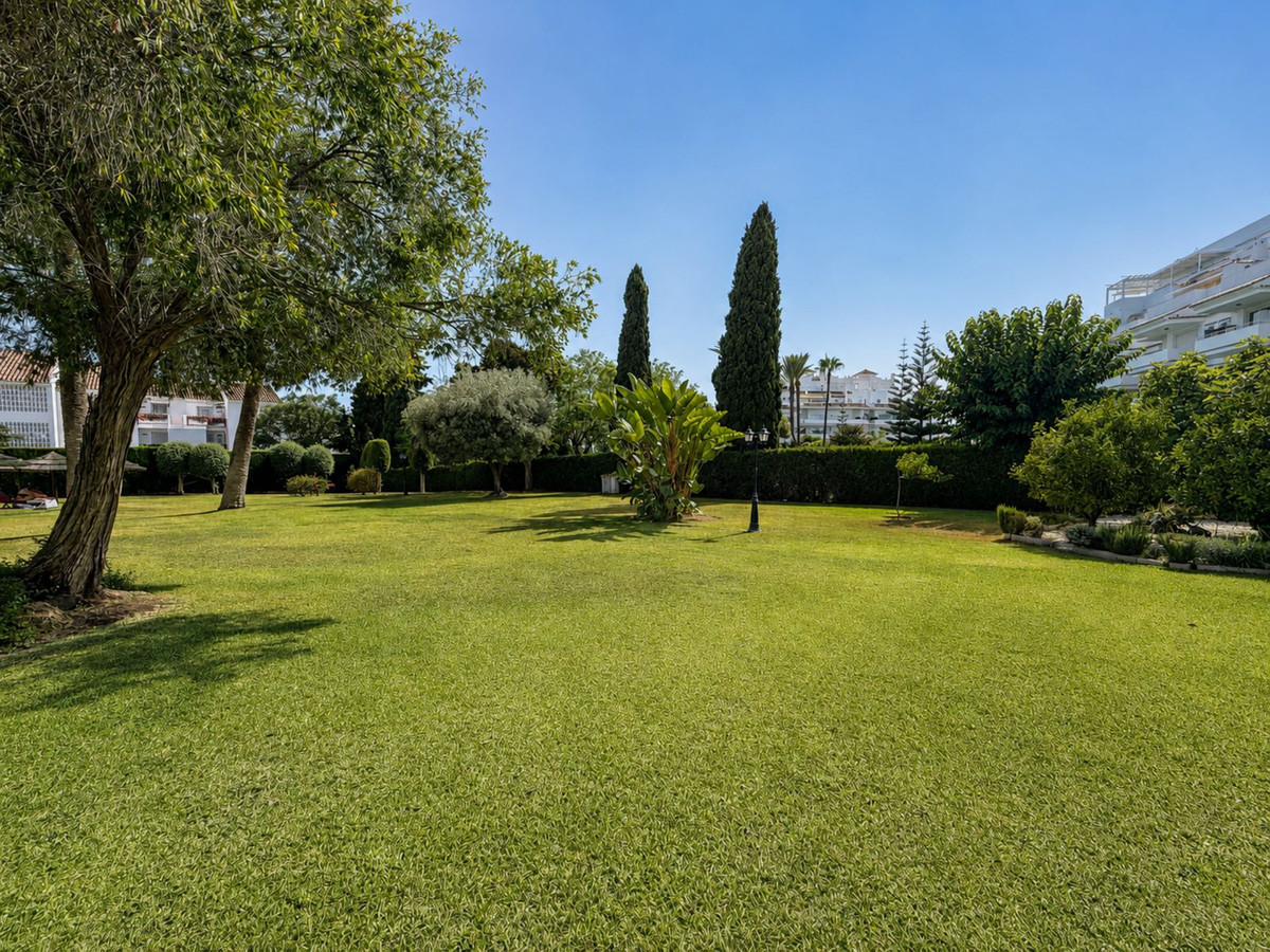 3 Bedroom Apartment in Marbella - Photo 19