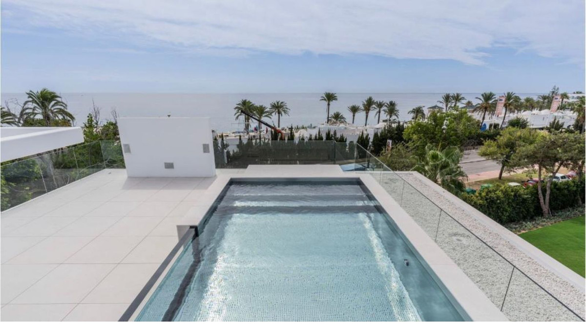 3 Bedroom Villa in Marbella - Photo 19