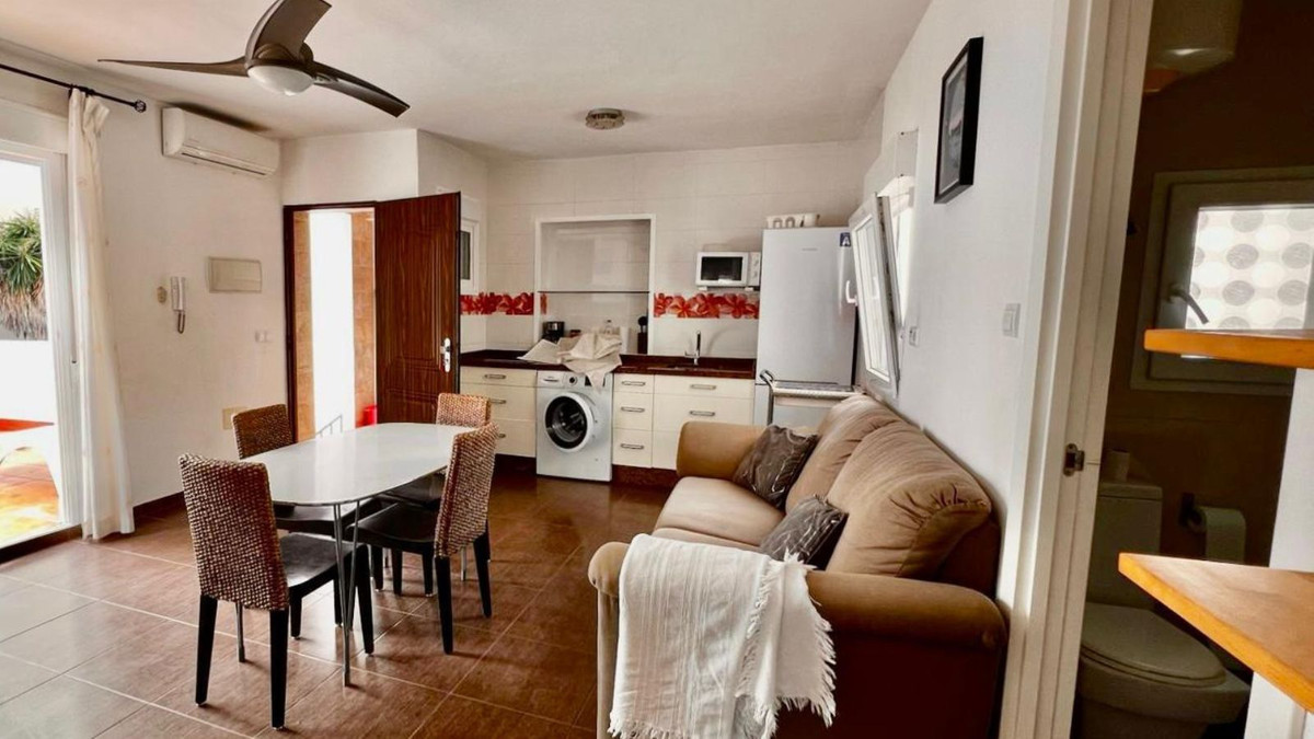 5 Bedroom Villa in Fuengirola - Photo 19