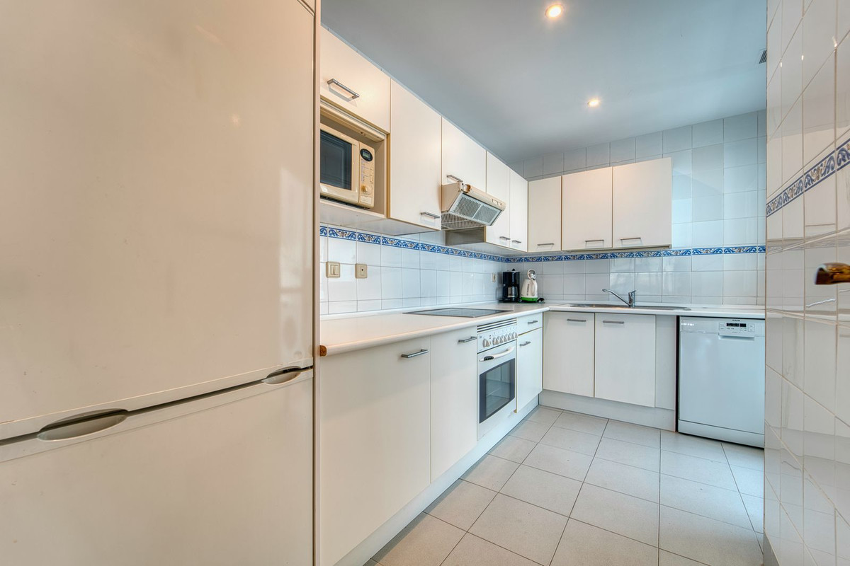 Apartamento com 4 quartos com piscina em Málaga, Espanha – Foto 4