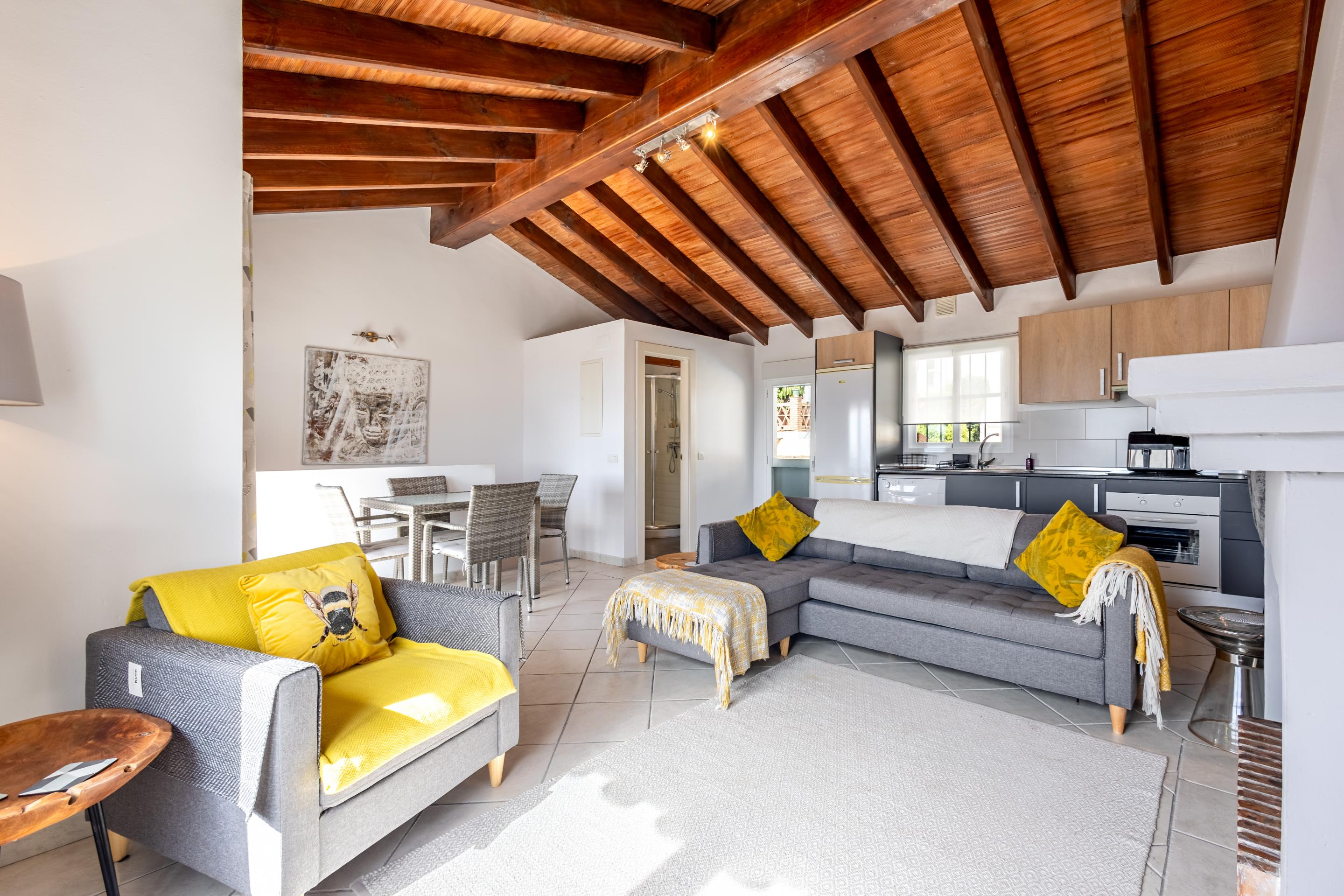 2 Bedroom Villa in Mijas - Photo 11