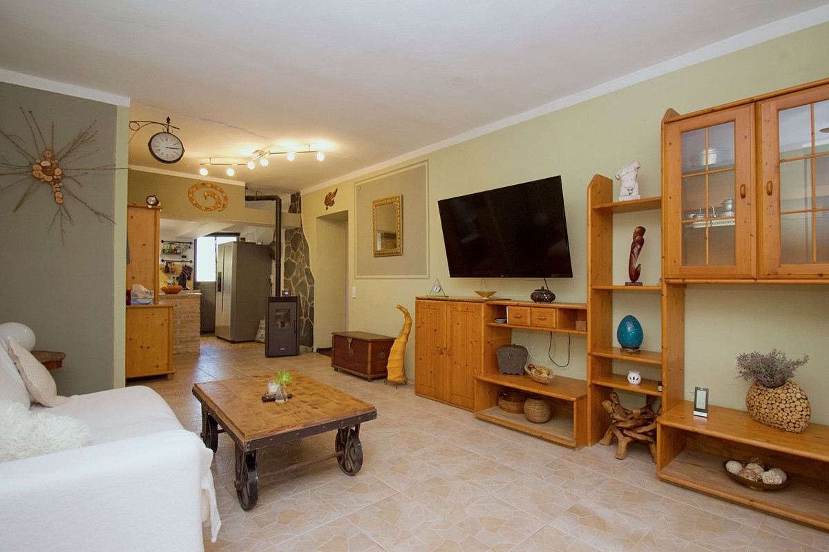 5 Bedroom Villa in Coín - Photo 16