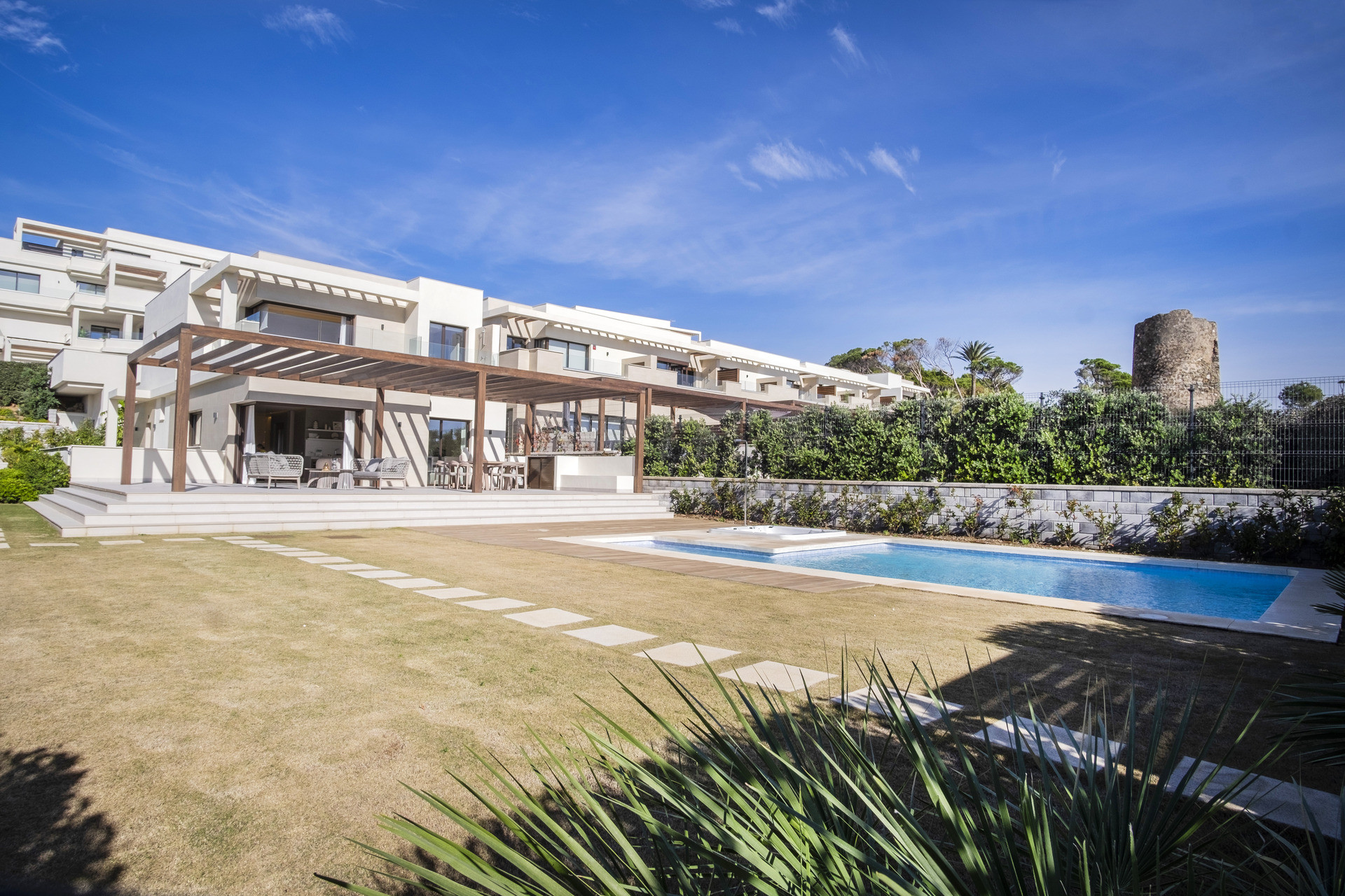 4 Bedroom Villa in Estepona - Photo 38