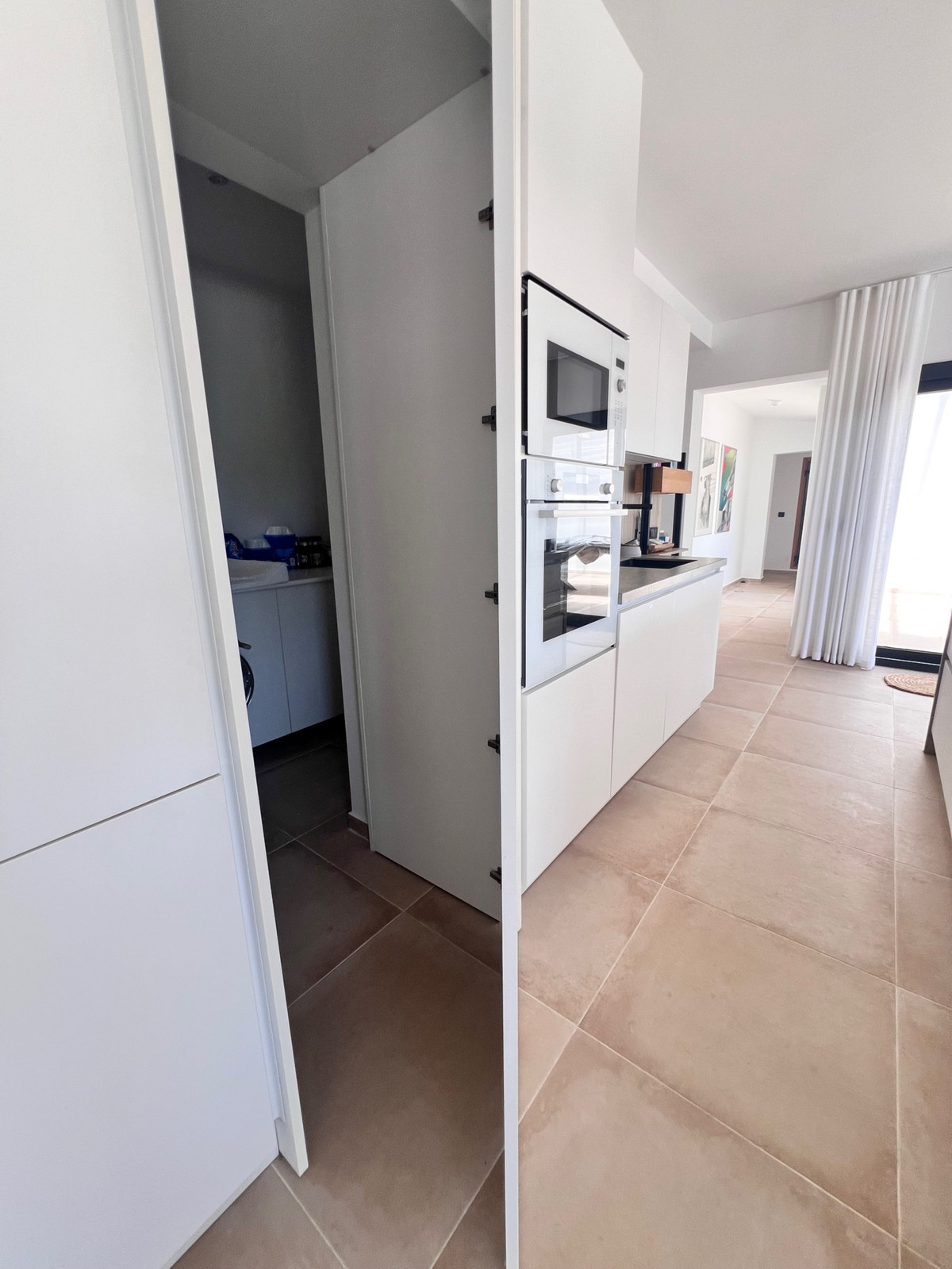 3 Bedroom Villa in Estepona - Photo 9
