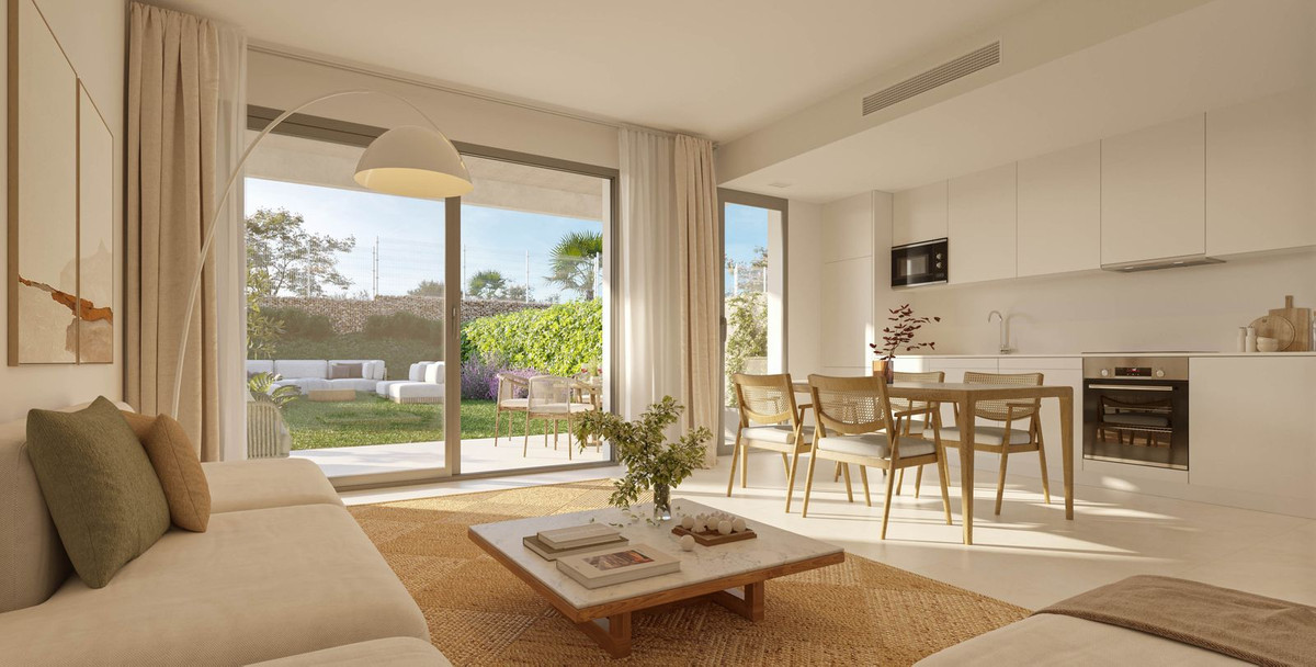 2 Bedroom Apartment in Mijas - Photo 8