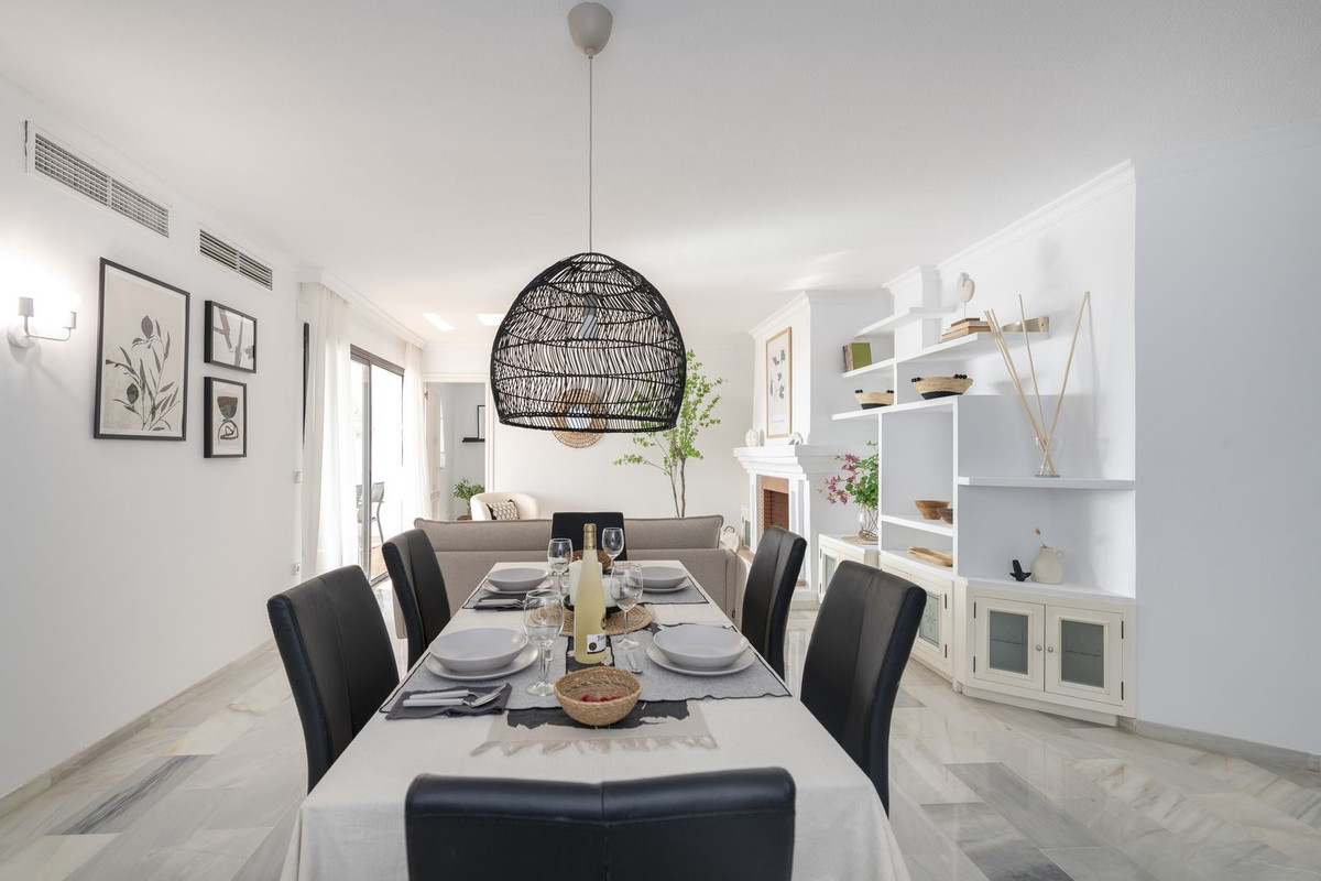 2 Bedroom Apartment in Marbella - Foto 9