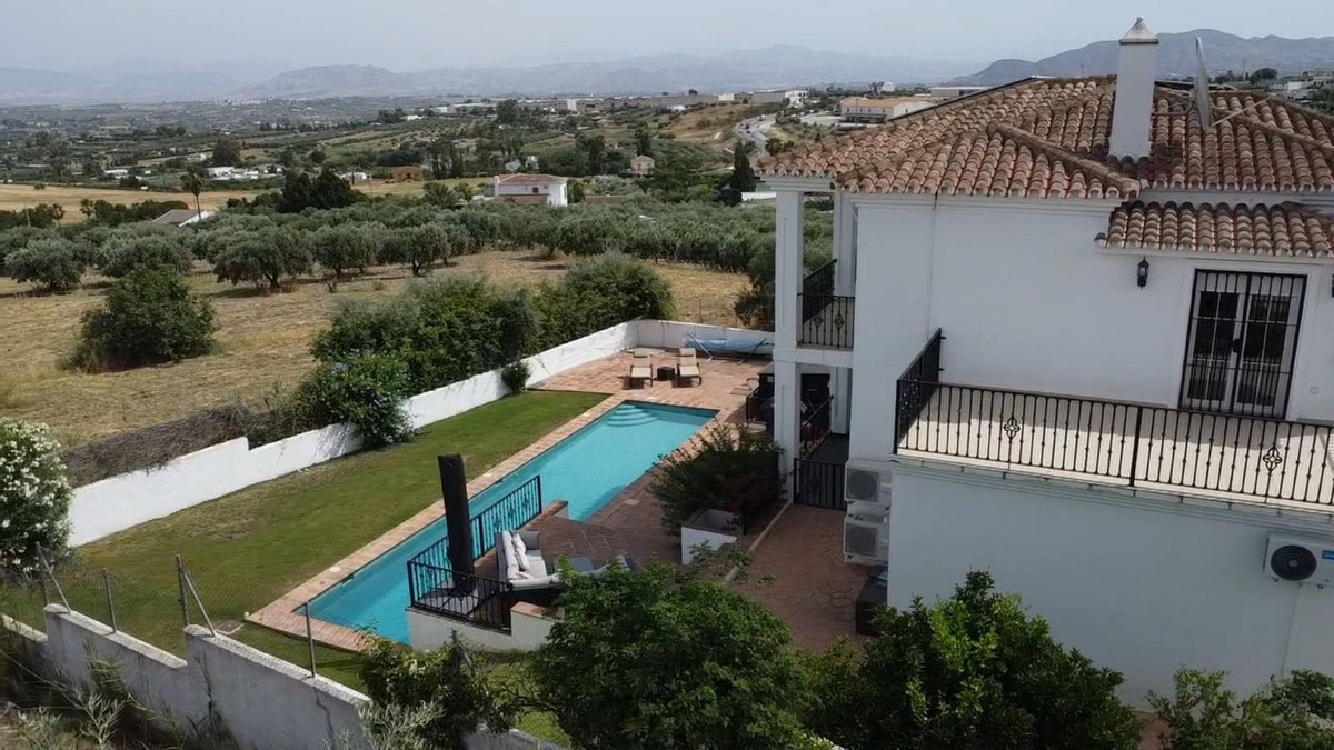 4 Bedroom Villa in Alhaurín el Grande - Foto 5
