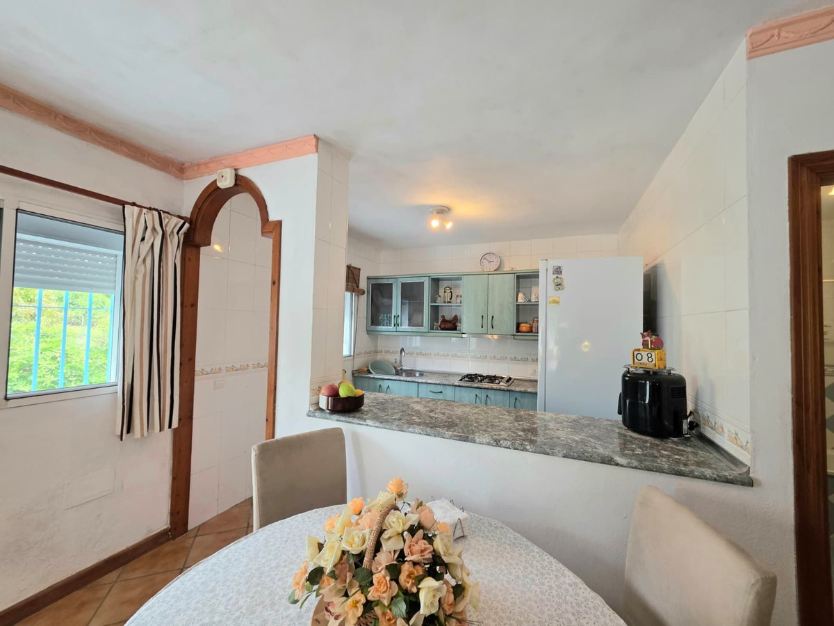 3 Bedroom Villa in Coín - Photo 6