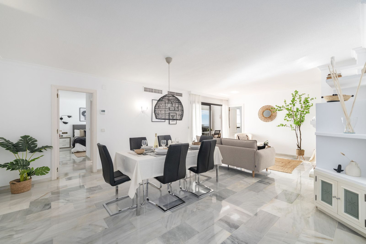 2 Bedroom Apartment in Marbella - Foto 4