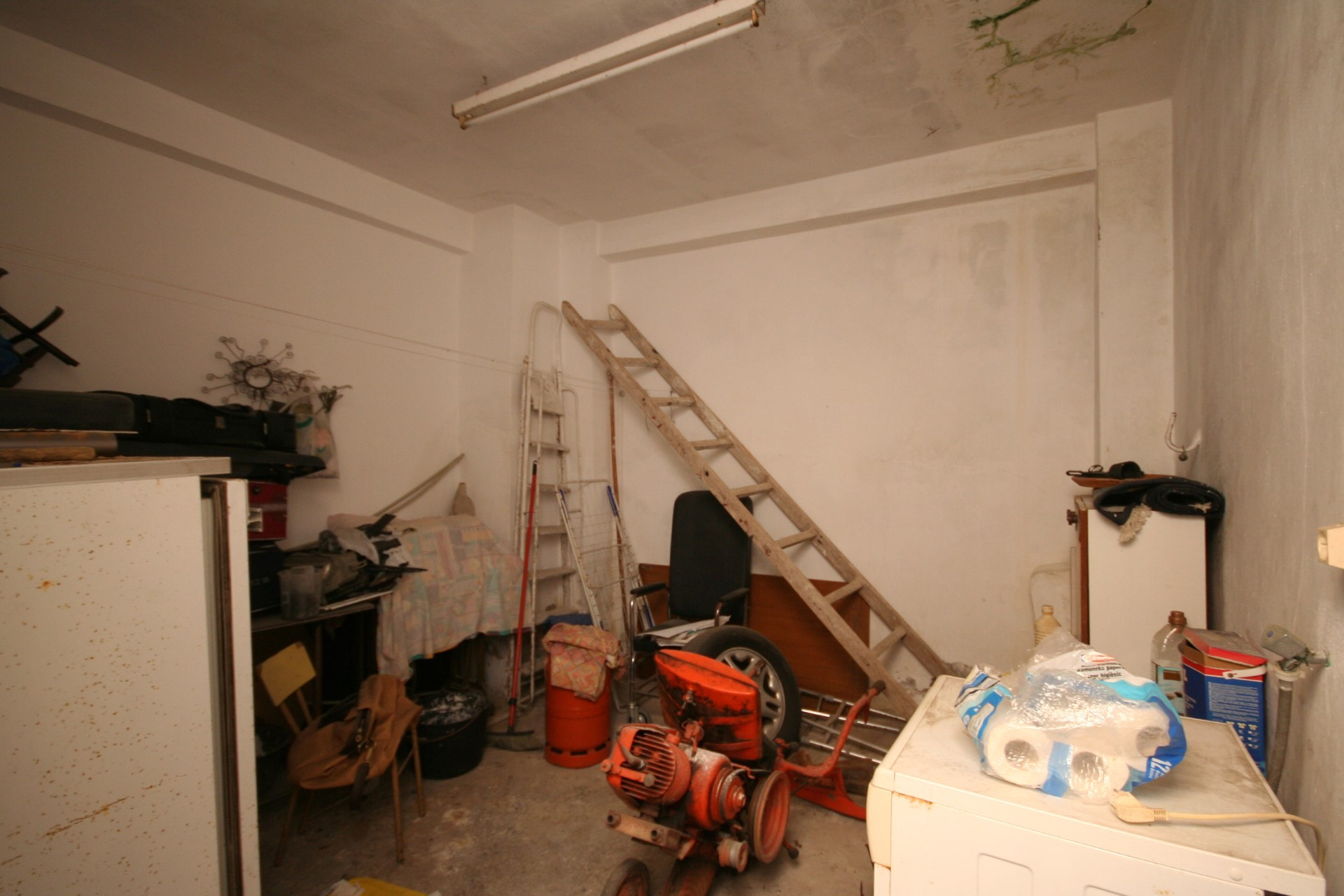 4 Bedroom Townhouse in Estepona - Photo 4