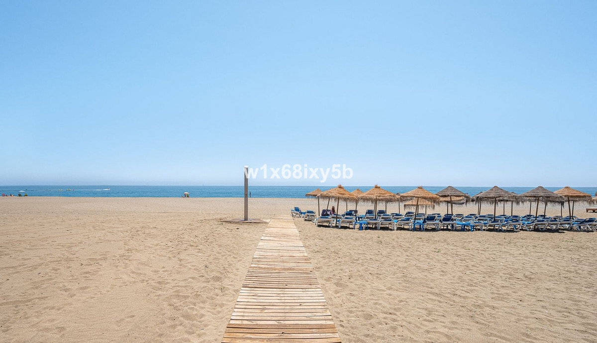 3 Bedroom Townhouse in Estepona - Фото 43