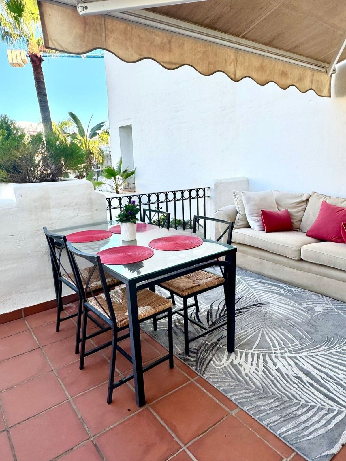 2 Bedroom Apartment in Marbella - Photo 12