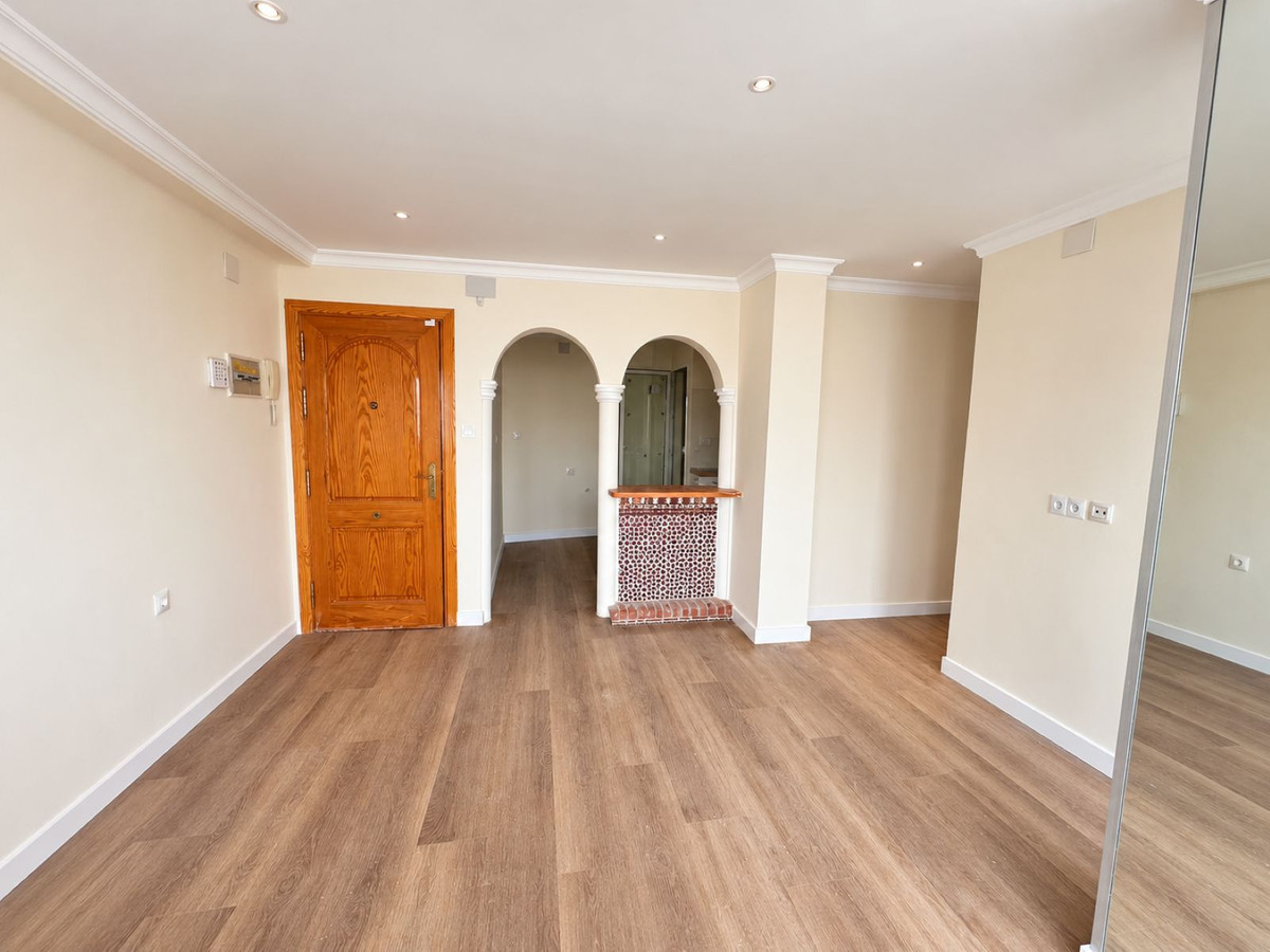 3 Bedroom Apartment in Vélez-Málaga - Photo 6