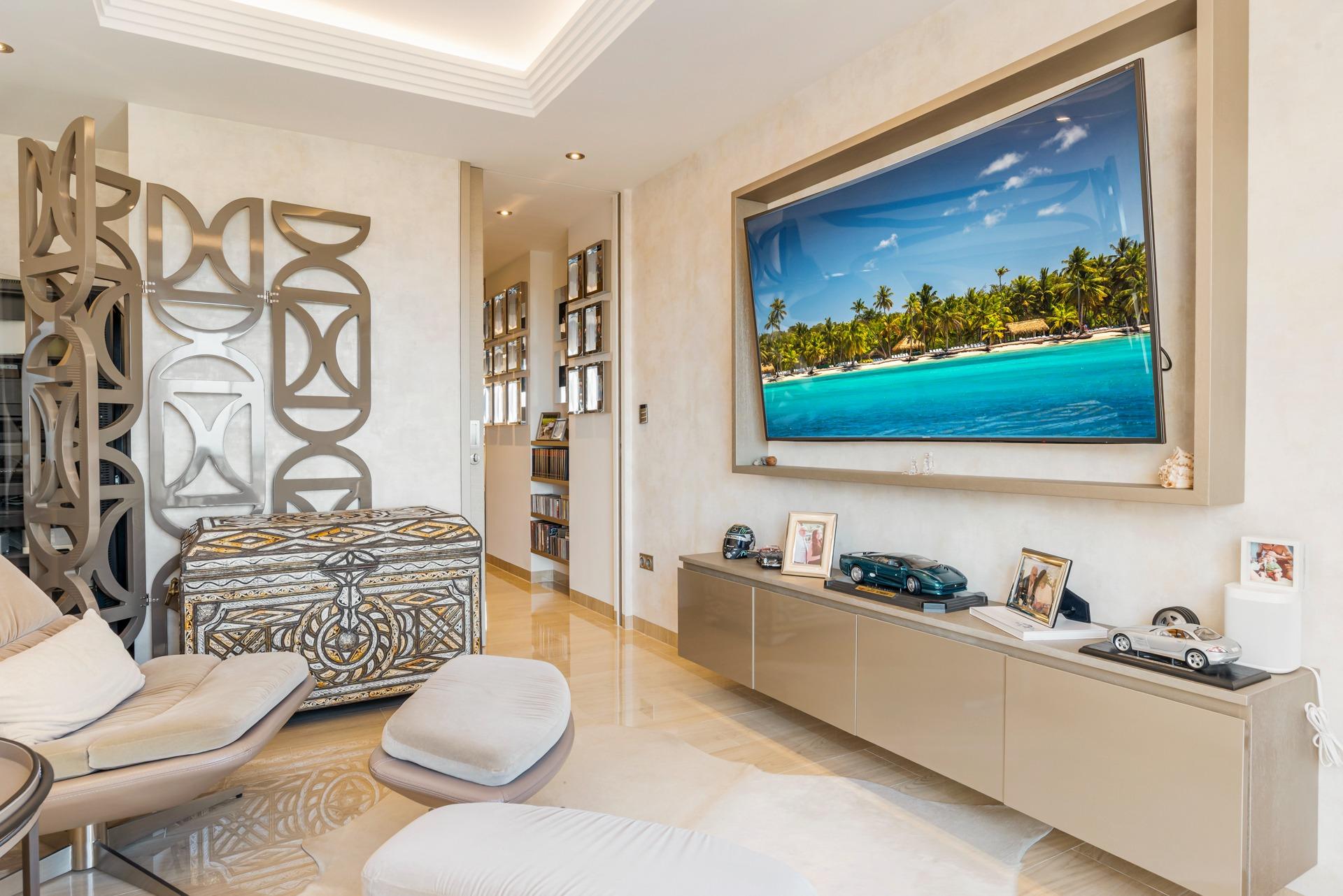 4 Bedroom Penthouse in Benahavís - Photo 18