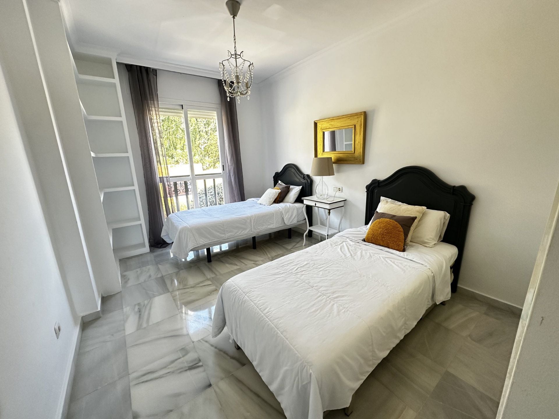 2 Bedroom Apartment in Marbella - Foto 9