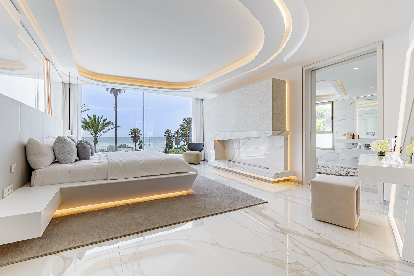 6 Bedroom Villa in Marbella - Photo 22