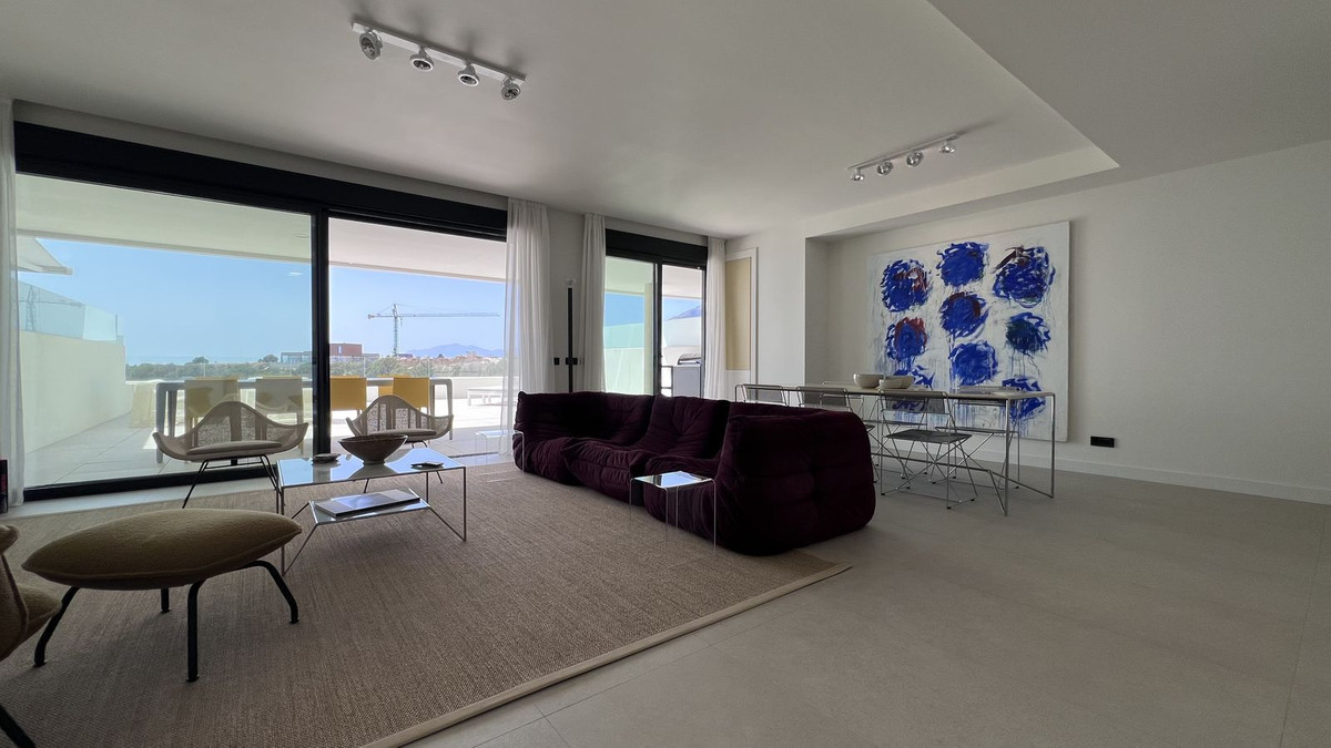 3 Bedroom Apartment in Marbella - Photo 4