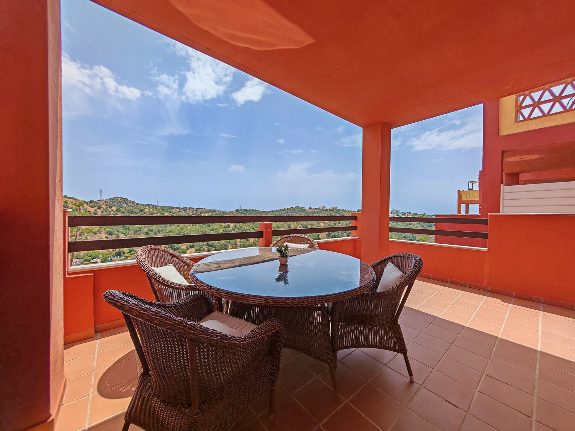 2 Bedroom Apartment in Marbella - Photo 6
