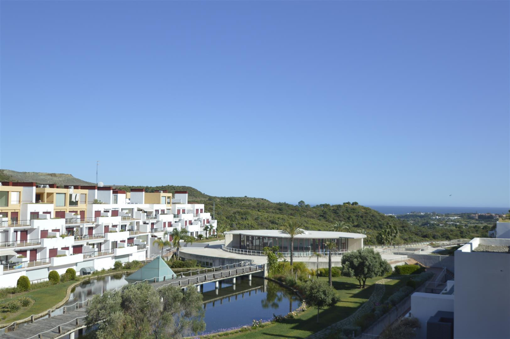 1 Bedroom Apartment in Estepona - Photo 23