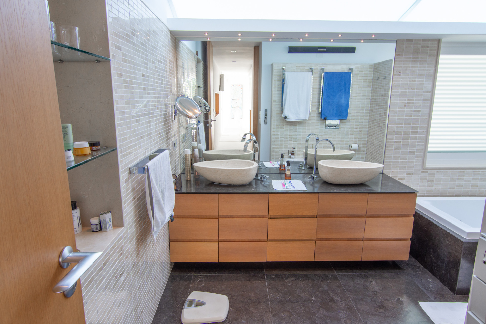 4 Bedroom Villa in Marbella - Photo 10