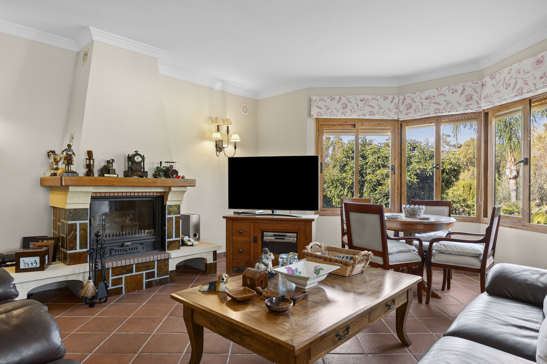 5 Bedroom Villa in Benahavís - Foto 5