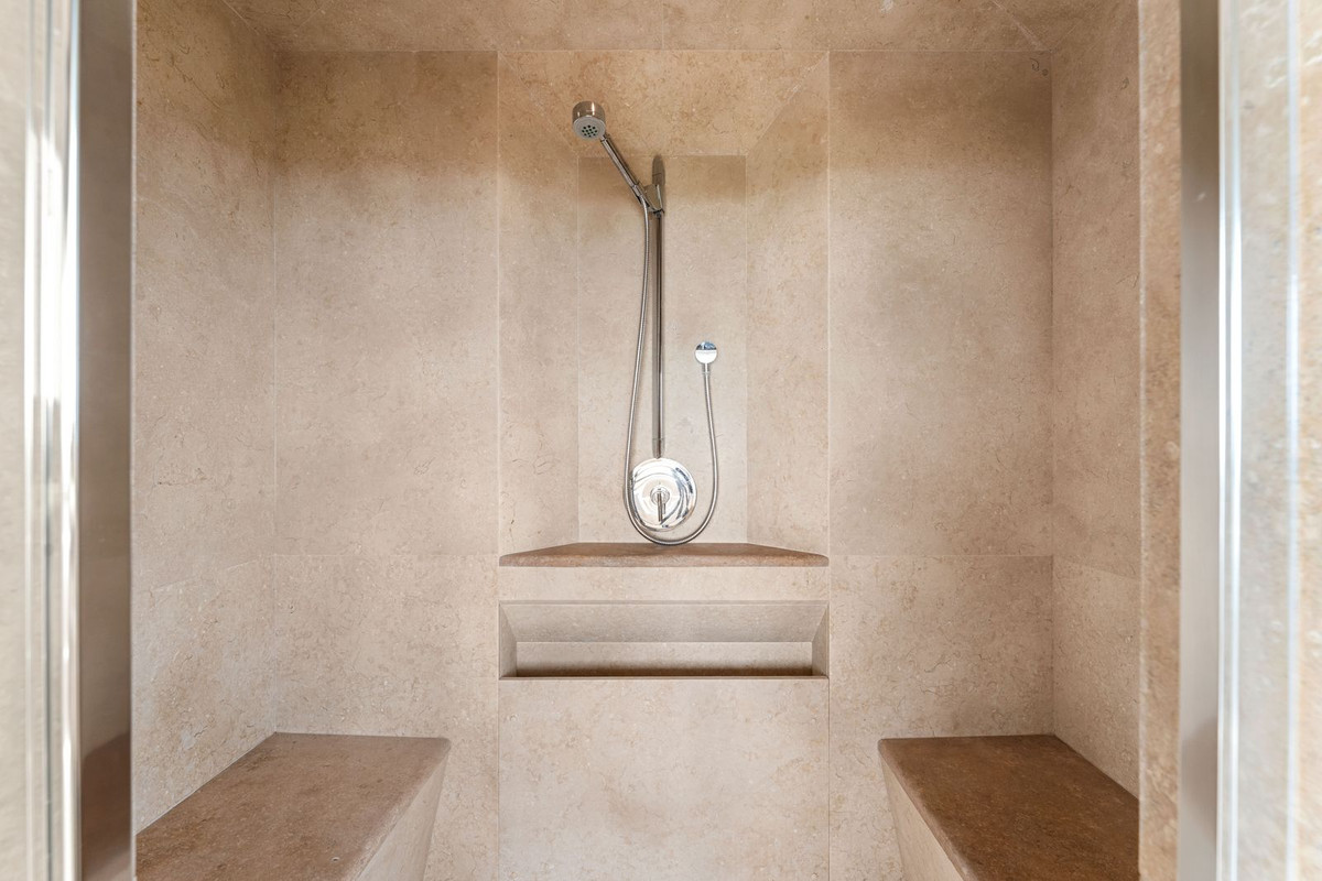 5 Bedroom Villa in Benahavís - Foto 61