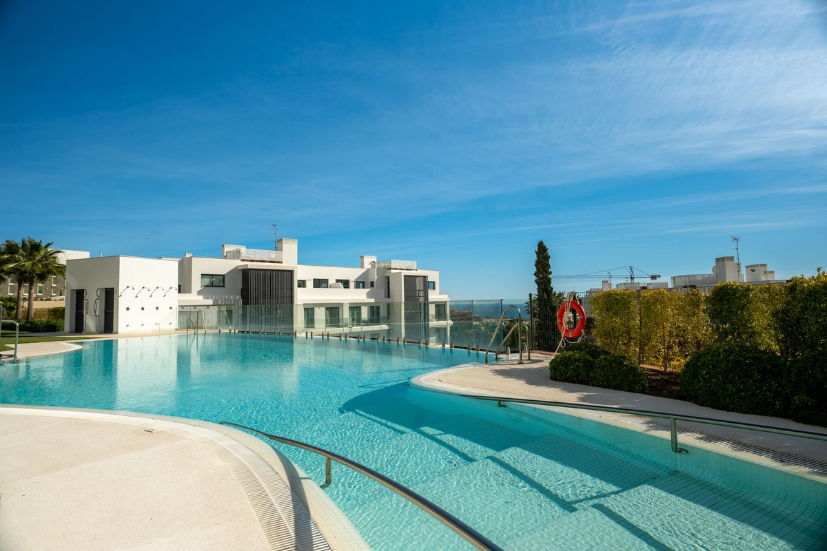 3 Bedroom Penthouse in Fuengirola - Photo 38