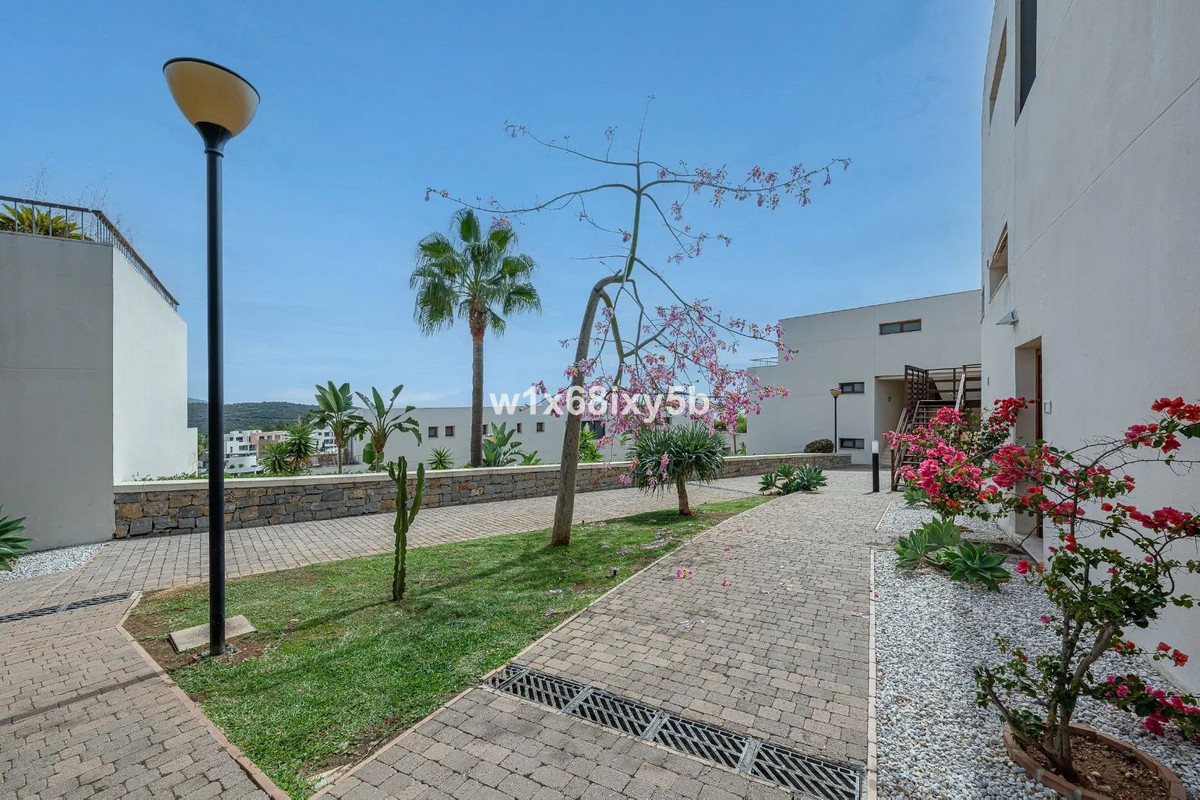 3 Bedroom Apartment in Marbella - Фото 25